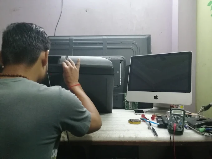 TV repair service team